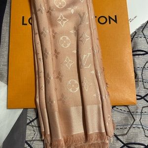 Louis Vuitton Monogram Shawl Blush Pink